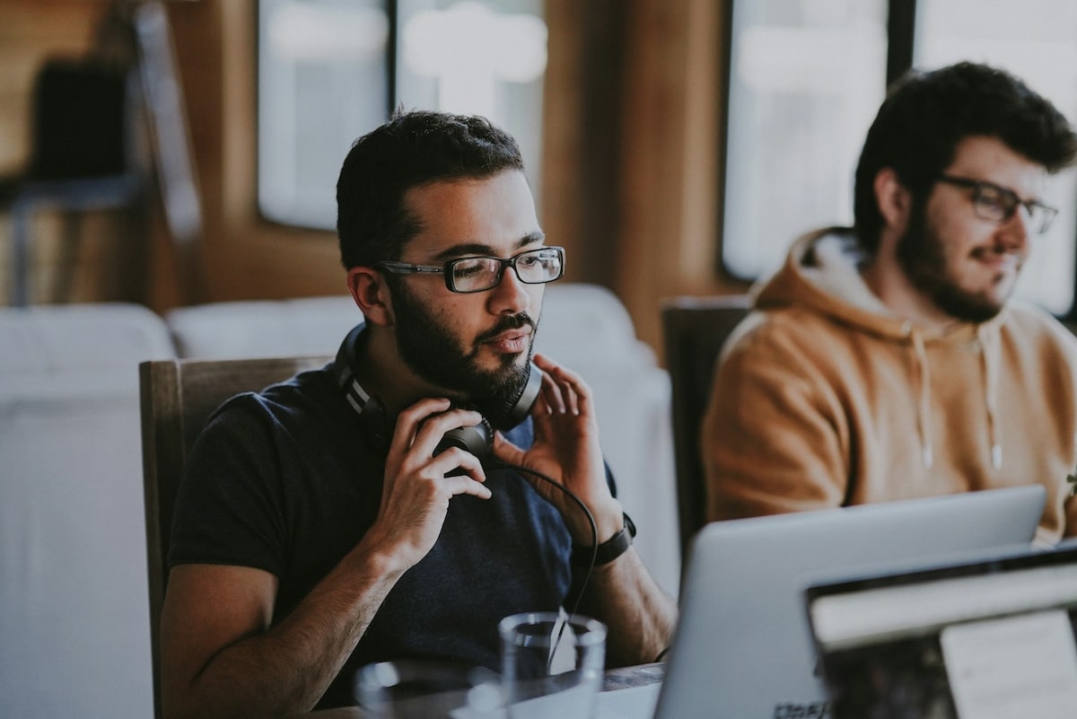 Mal de dos au bureau : adoptez les bonnes habitudes