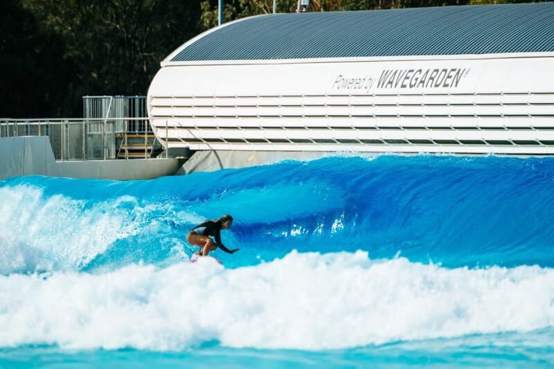 Bordeaux : le “surf park” qui créé la polémique