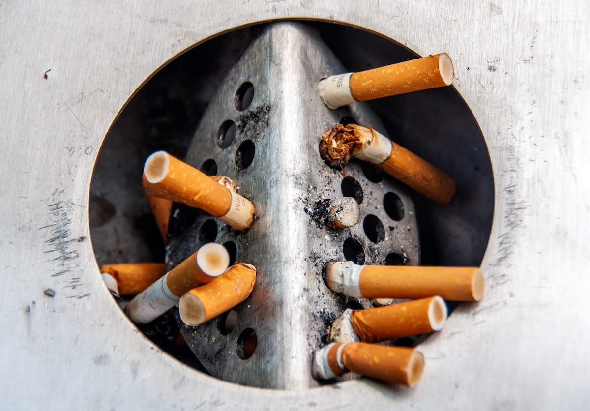 En France, la lutte contre le tabac plombée par le commerce parallèle