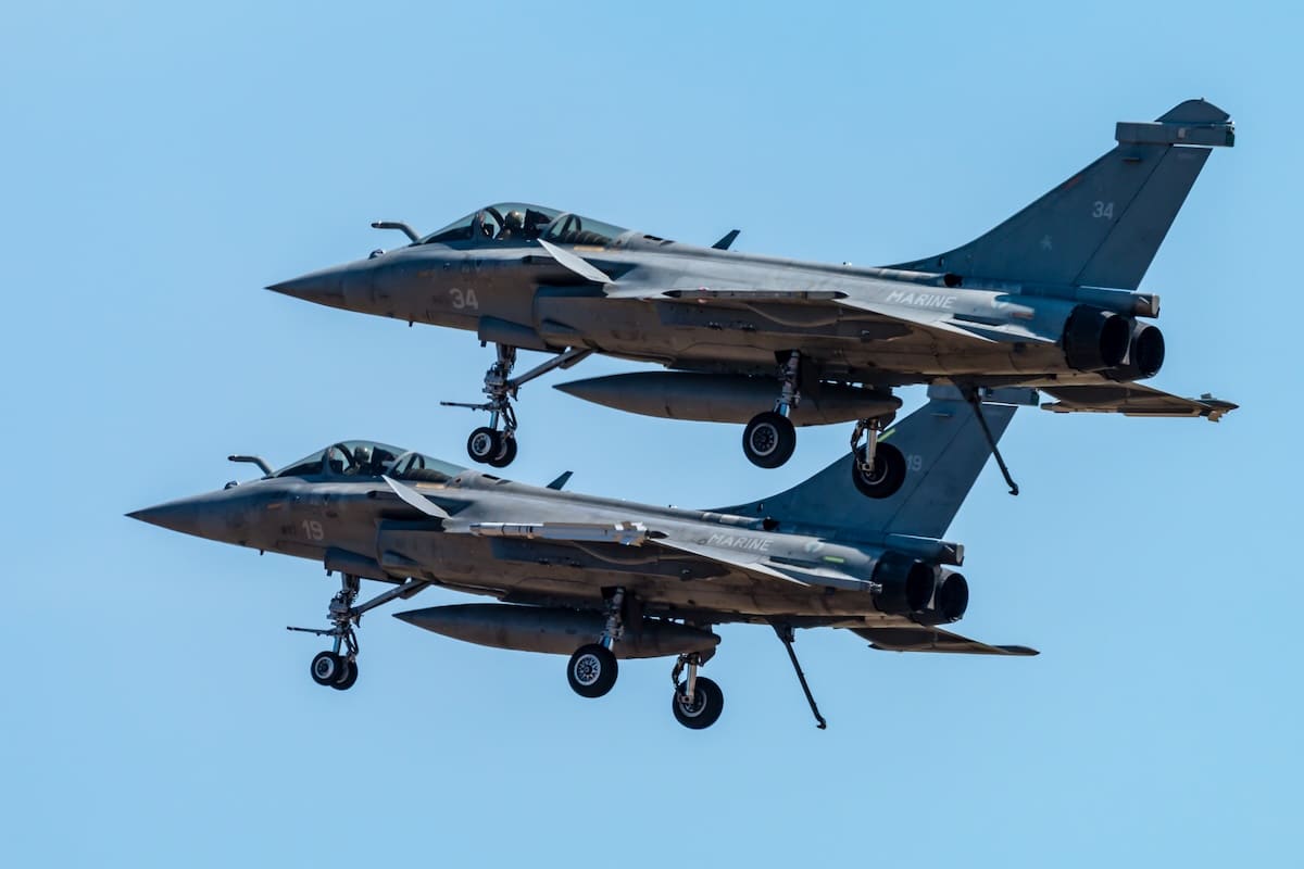 Rafale : les secrets de l’avion de combat devenu star mondiale en 2 ans