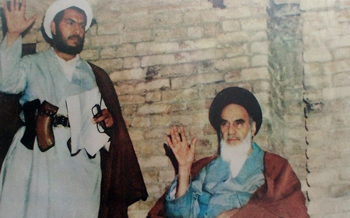 Quand la France protégeait l’ayatollah Khomeini : histoire d’un aveuglement