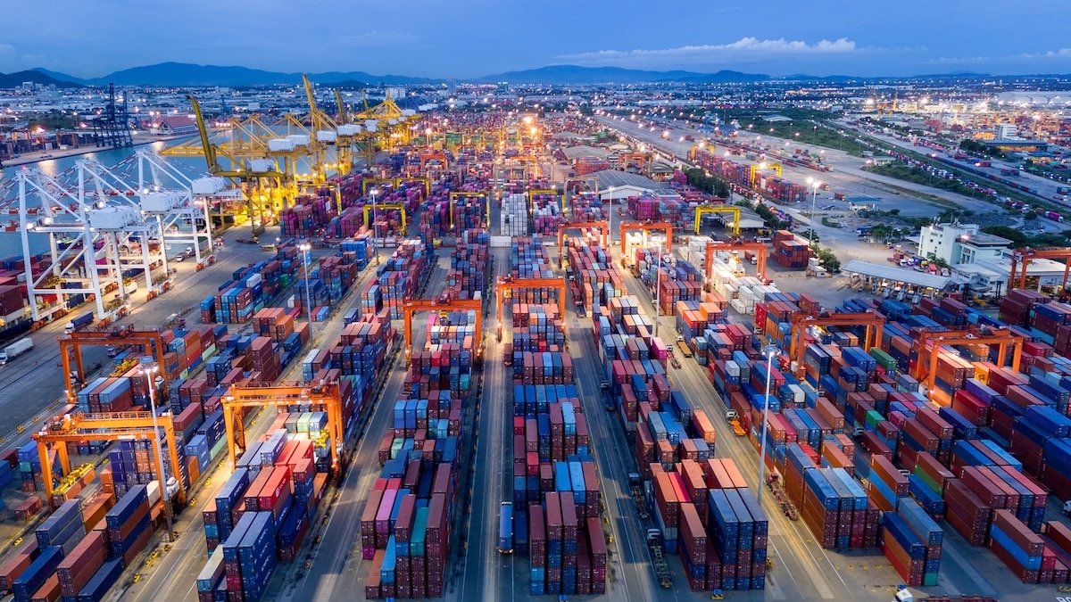 Comment la Chine a pris le contrôle des ports européens