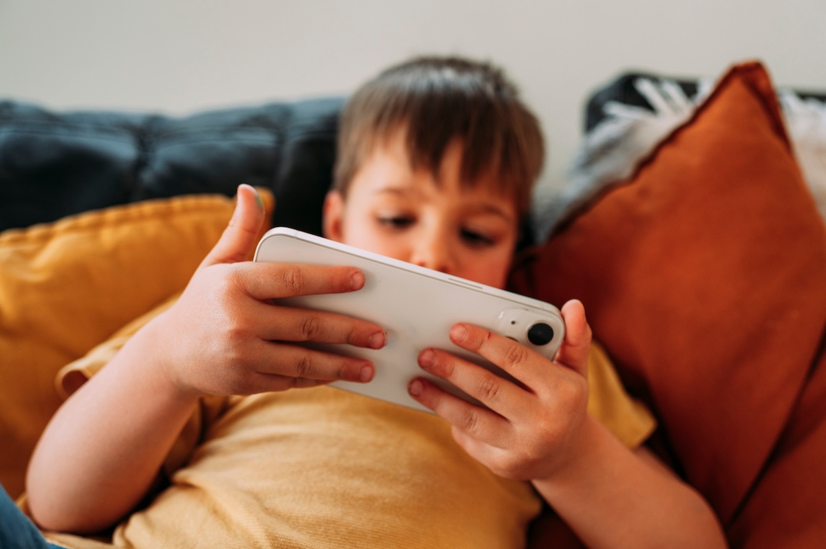 Vers l’interdiction des réseaux sociaux pour les mineurs