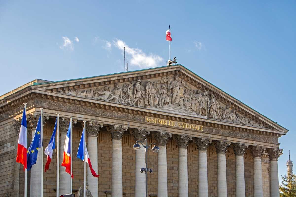 Ce que touche vraiment votre député, chaque mois, en plus du salaire